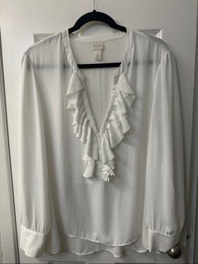 Chico's Size 3 White Ruffled V-Neck Blouse